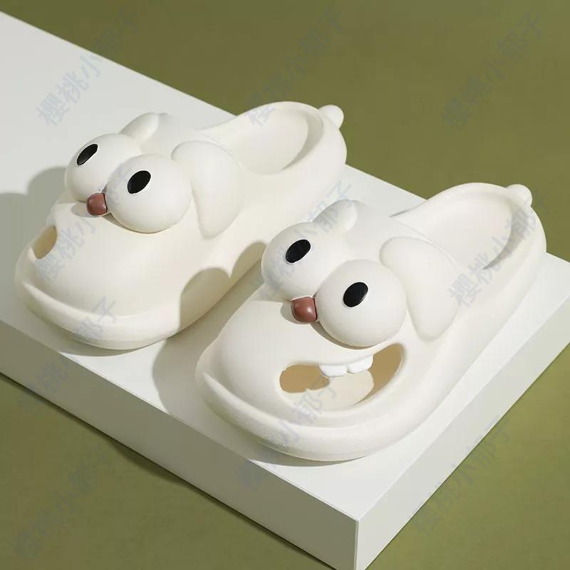 【現貨速發】大眼狗拖鞋女夏天居家室內防滑卡通包頭洞洞鞋厚底踩屎感拖鞋外穿-細節圖7