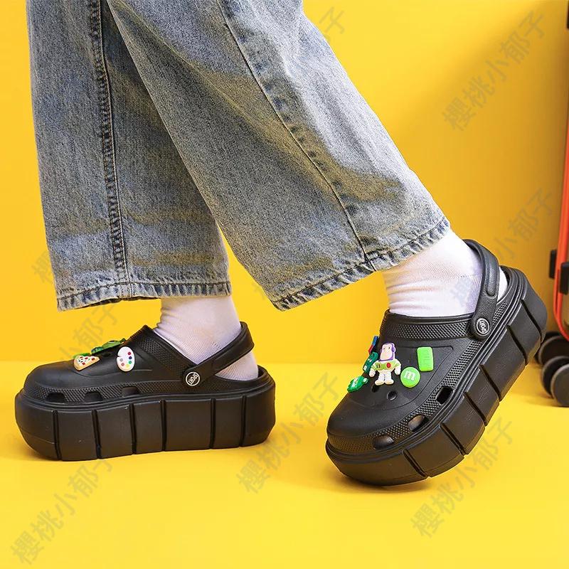 【6CM超厚底】巴斯光年洞洞鞋夏季新款厚底洞洞鞋 女夏季外穿韓版時尚ins潮室外網紅沙灘diy包頭涼拖鞋女 厚底包头拖鞋-細節圖5