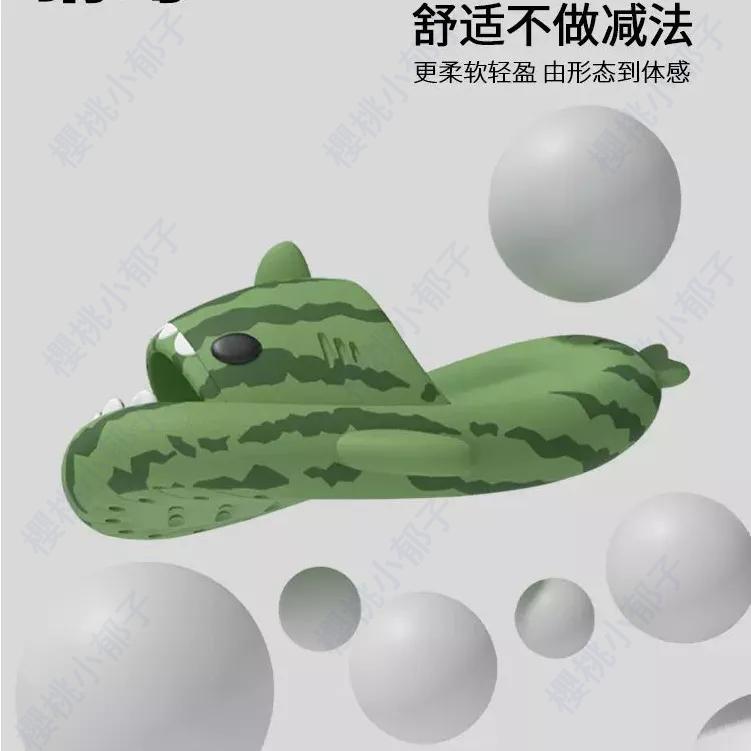 【小鯊瓜定制款】全新鯊魚拖鞋二代 西瓜色 4cm厚度 室內拖鞋 EVA材質抗菌防臭 情侶拖鞋 踩屎感拖鞋-細節圖4