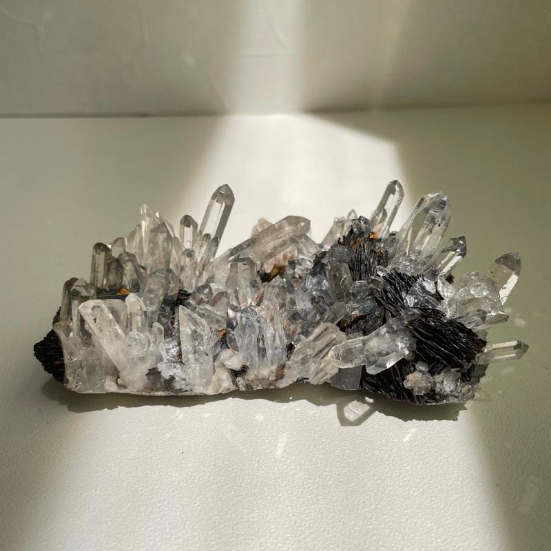 鏡鐵礦 共生透亮白水晶 收藏等級 原礦 黑玫瑰原礦 礦物 水晶-細節圖4