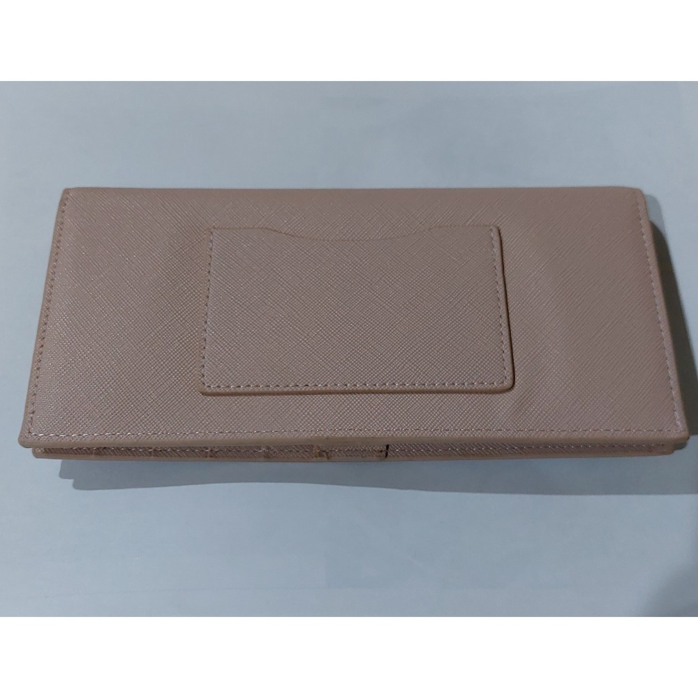 Rebecca Bonbon日本狗頭包致愛麗絲初戀粉蓋扣兩折長夾皮夾手拿包 RB16-0909P 女用粉長夾-細節圖2