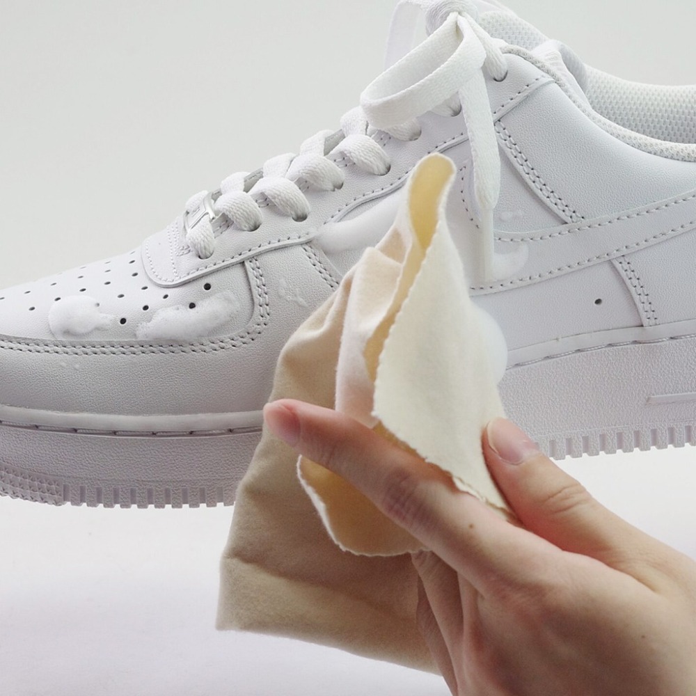 日本製COLUMBUS 鞋用泡沫清洗劑220ml 白鞋清潔 洗鞋劑 運動鞋清潔劑-細節圖4