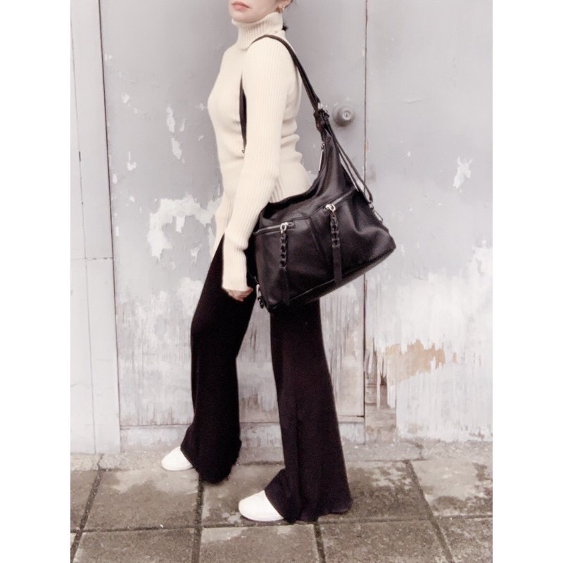 ￼🎀SHINYTON 一體成型二用包-細節圖2