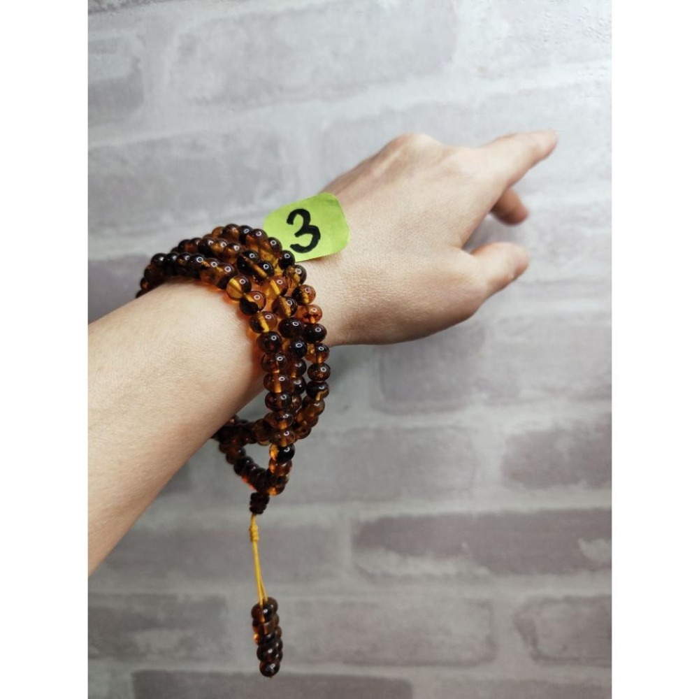 (現貨) 🧧天然西露天撫順琥珀項鍊-7+mm撫順血珀108鍊 帶綠膜撫順琥珀多圈手珠手串 非二代 非塑料 非壓制-細節圖7