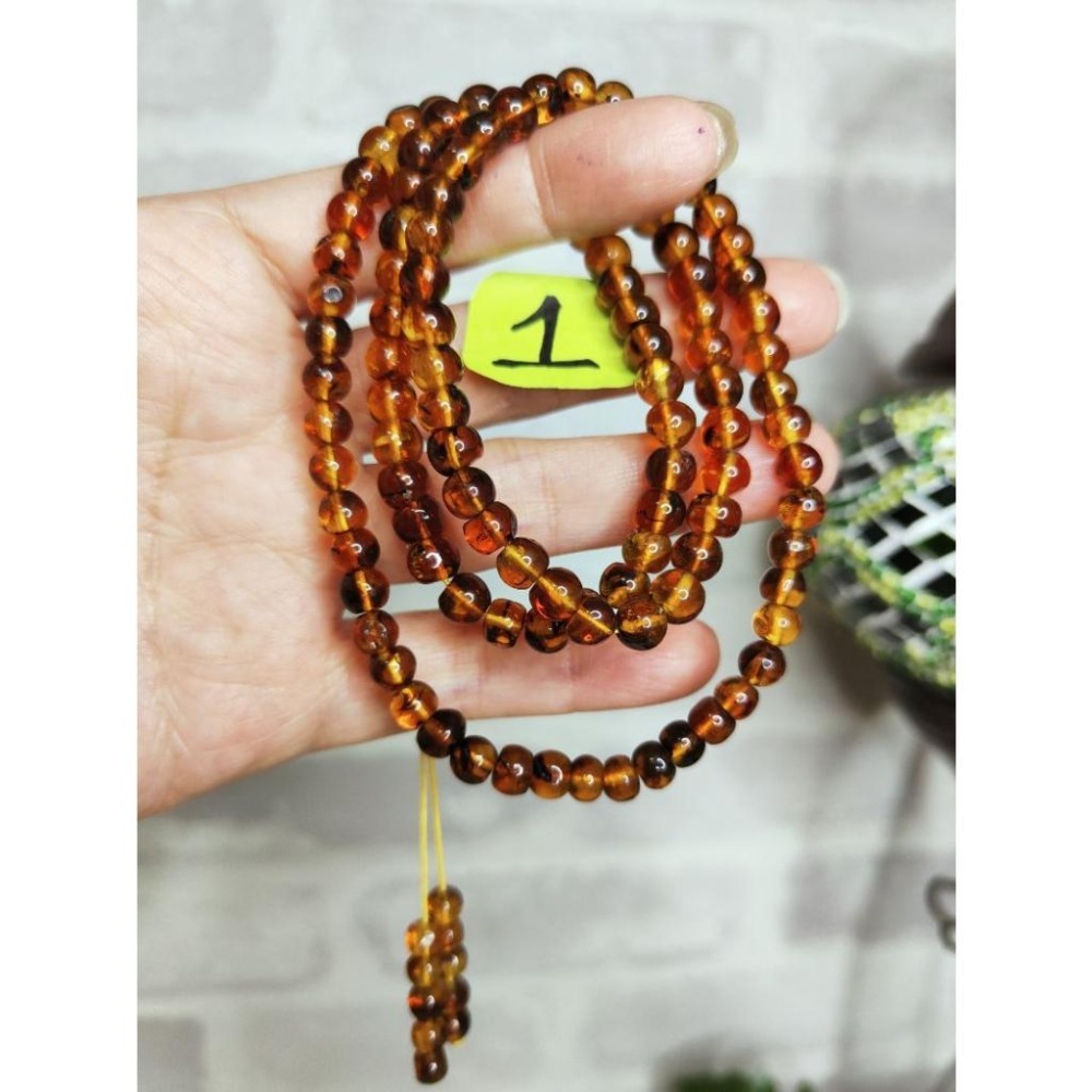 (現貨) 🧧天然西露天撫順琥珀-6+mm撫順血珀108鍊 帶綠膜撫順琥珀多圈手珠手串 非二代 非塑料 非壓制-細節圖3