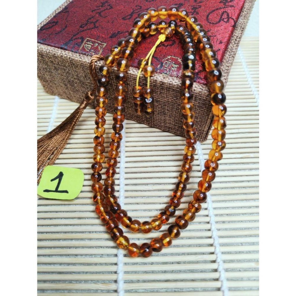 (現貨) 🧧天然西露天撫順琥珀-6+mm撫順血珀108鍊 帶綠膜撫順琥珀多圈手珠手串 非二代 非塑料 非壓制-細節圖4