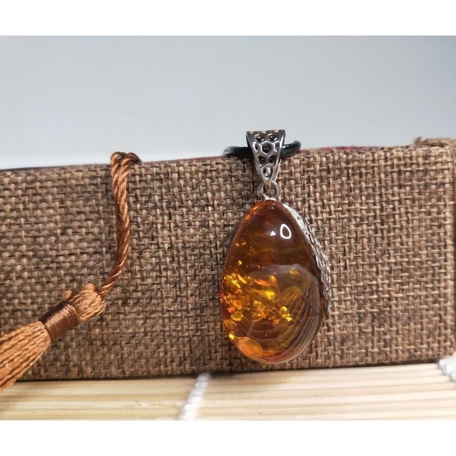 (現貨) 天然波羅的琥珀蜜蠟-水滴型冰片金珀吊墜 925銀扣頭 非二代 非塑料 非粉壓-細節圖2