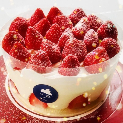 【山餡甜點】冬季限定整顆草莓慕斯蛋糕《6-8吋》