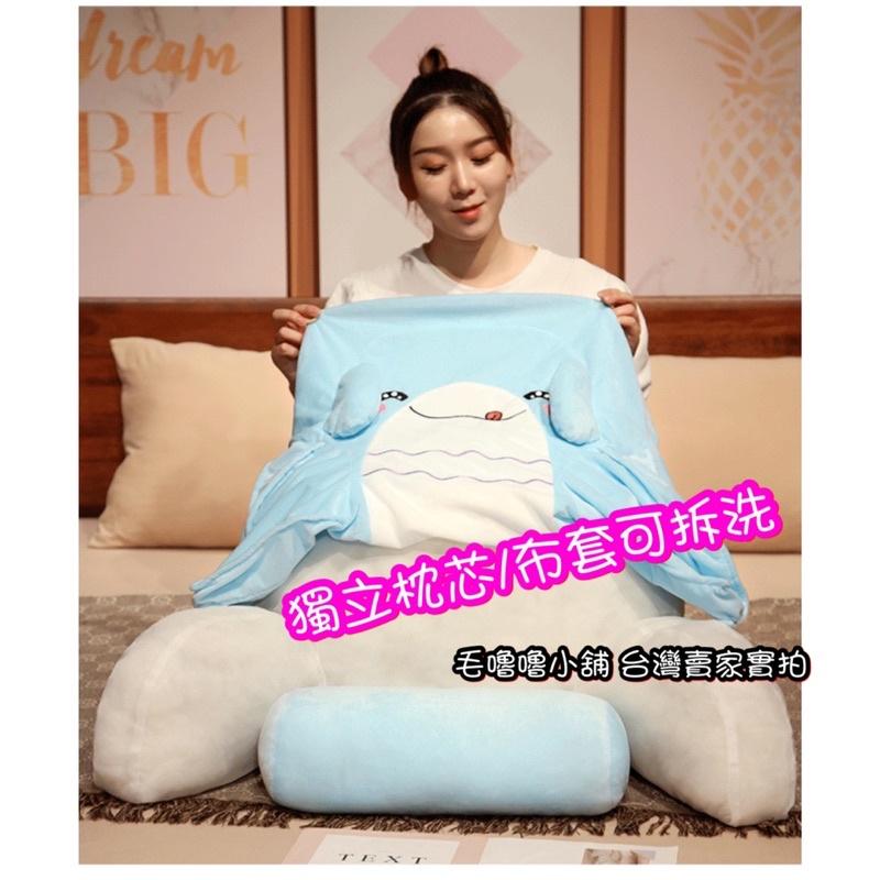 台灣現貨❤️鯊魚造型多功能床頭靠枕 靠墊 電腦椅腰靠 沙發靠墊-細節圖7