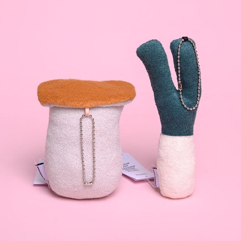 台灣現貨-韓系杏鮑菇/青蔥/蒜頭/紅蘿蔔/藍莓/橘子/黑蔥/黑杏鮑菇蔬菜吊飾掛件鑰匙圈娃娃-細節圖4