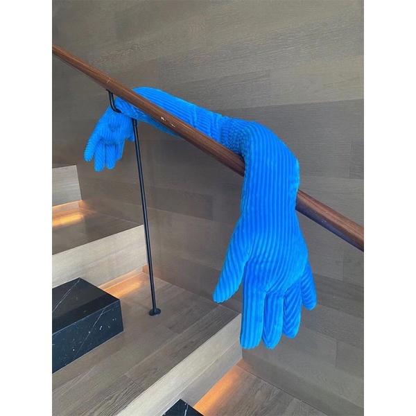 台灣出貨實拍-歐美風時尚160公分搞怪多用途藍色男朋友手臂手掌圍巾抱枕-萬聖節 聖誕交換禮物冬天必備-細節圖2