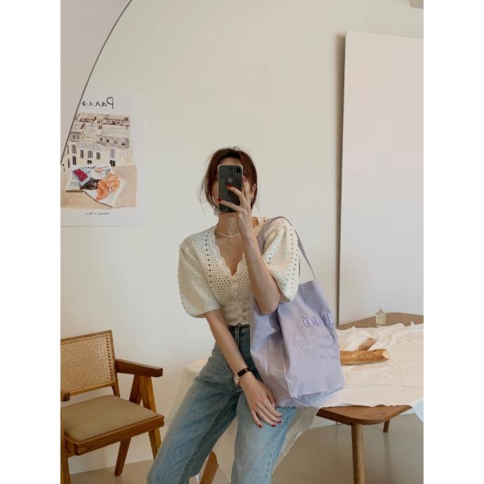 LYS - 溫柔氣質V領單排扣收腰短款泡泡袖針織衫上衣-細節圖4
