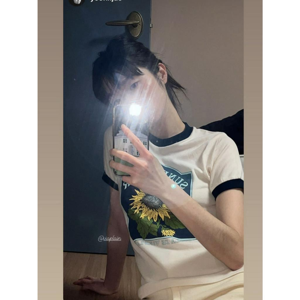 ᴷᴼᴿᴱᴬ 🇰🇷 復古撞色花朵短袖T恤-細節圖7