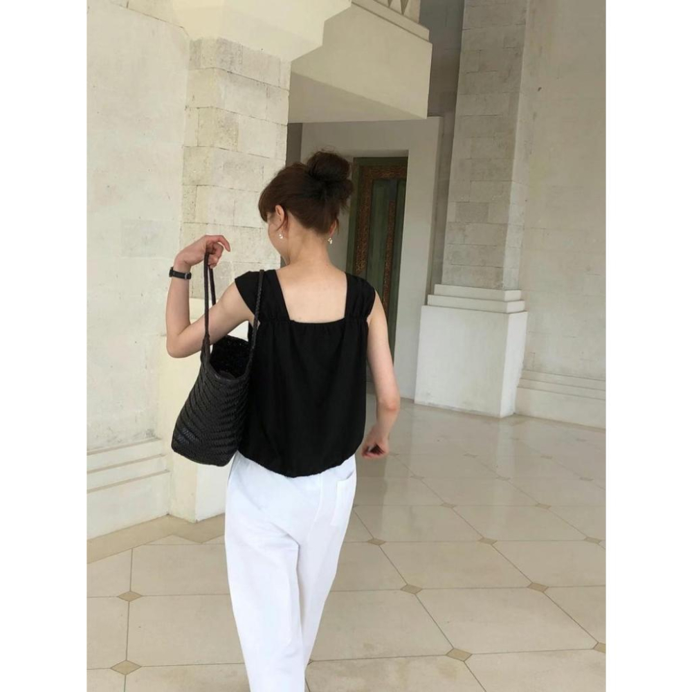ᴷᴼᴿᴱᴬ 🇰🇷寬鬆V領肩帶背心襯衫-細節圖5