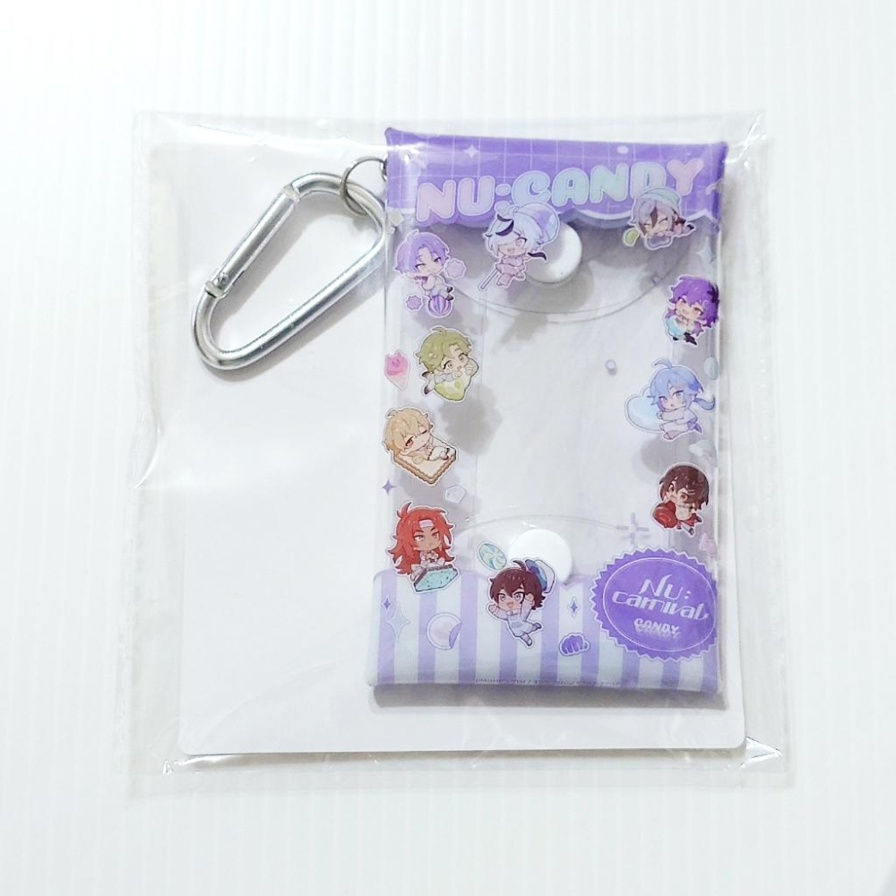 【新世界狂歡】AGF2025 限定畫版組拆售 ║ A4畫版 附登山釦透明卡包 (現貨)-細節圖4