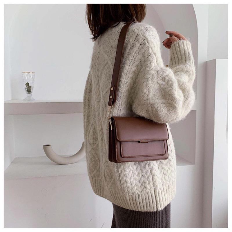 𝐔𝐌𝐄𝐎𝐖 𝐒𝐓𝐔𝐃𝐈𝐎 高級感大容量小方包（3colors）斜背包-細節圖5