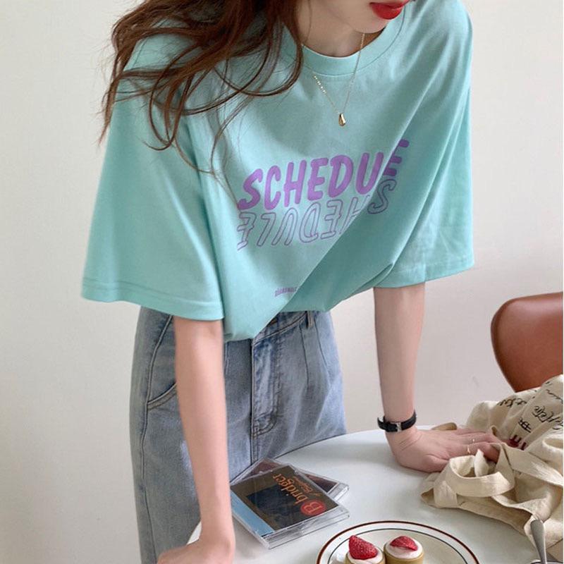 ［大尺碼到2XL］𝐔𝐌𝐄𝐎𝐖 𝐒𝐓𝐔𝐃𝐈𝐎 SCHEDULE英字短袖短T（3colors）-細節圖9
