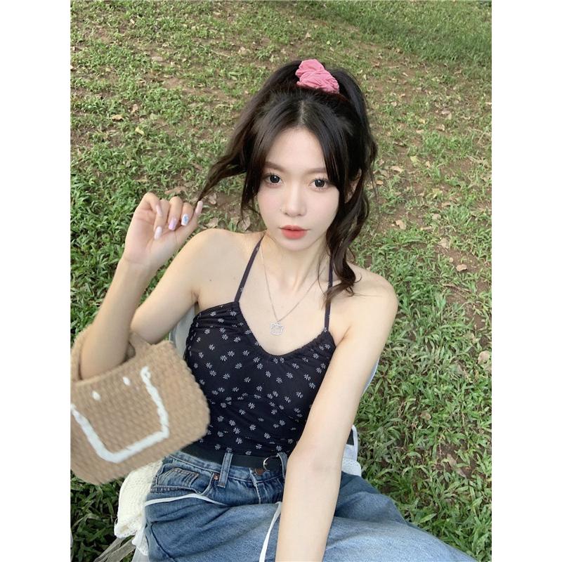 ［大尺碼到5XL］𝐔𝐌𝐄𝐎𝐖 𝐒𝐓𝐔𝐃𝐈𝐎 只如初見 鏤空洞洞綁帶小外套+小花花細肩帶BraTop背心 套裝 短版罩衫-細節圖7