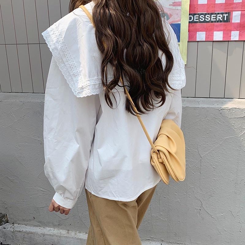 𝐔𝐌𝐄𝐎𝐖 𝐒𝐓𝐔𝐃𝐈𝐎 雲中的樂章 皺摺馬鞍雲朵包（3colors）斜背包-細節圖6