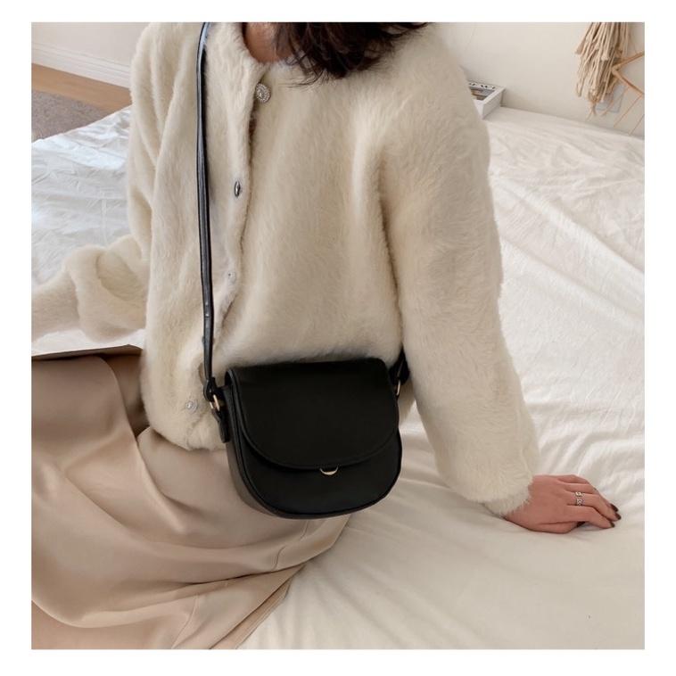 𝐔𝐌𝐄𝐎𝐖 𝐒𝐓𝐔𝐃𝐈𝐎 遇時不候 半圓馬鞍包（4colors）斜背包-細節圖3