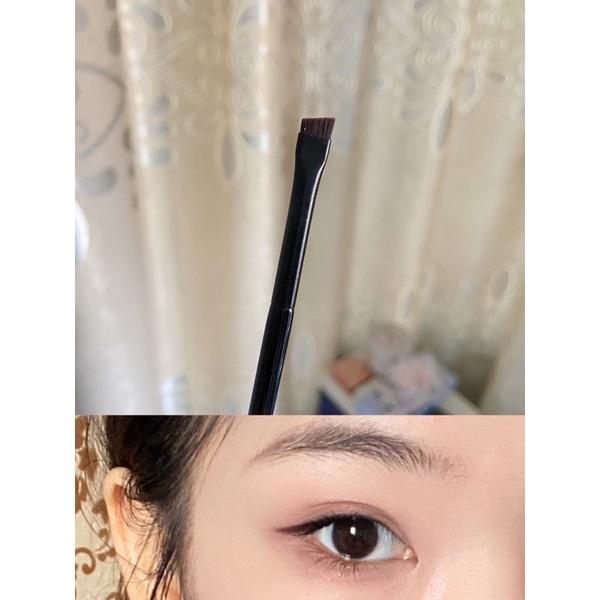 ［現貨］𝐔𝐌𝐄𝐎𝐖 𝐒𝐓𝐔𝐃𝐈𝐎 刀鋒斜頭眼線刷&眉刷👁👁細節眼影刷 化妝刷具 眼部刷 精細刷-細節圖2