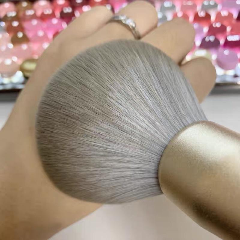 ［送絨布收納袋&網套］𝐔𝐌𝐄𝐎𝐖 𝐒𝐓𝐔𝐃𝐈𝐎 超大巨軟！QQ散粉刷 蜜粉刷 定妝刷 專業化妝刷-細節圖2