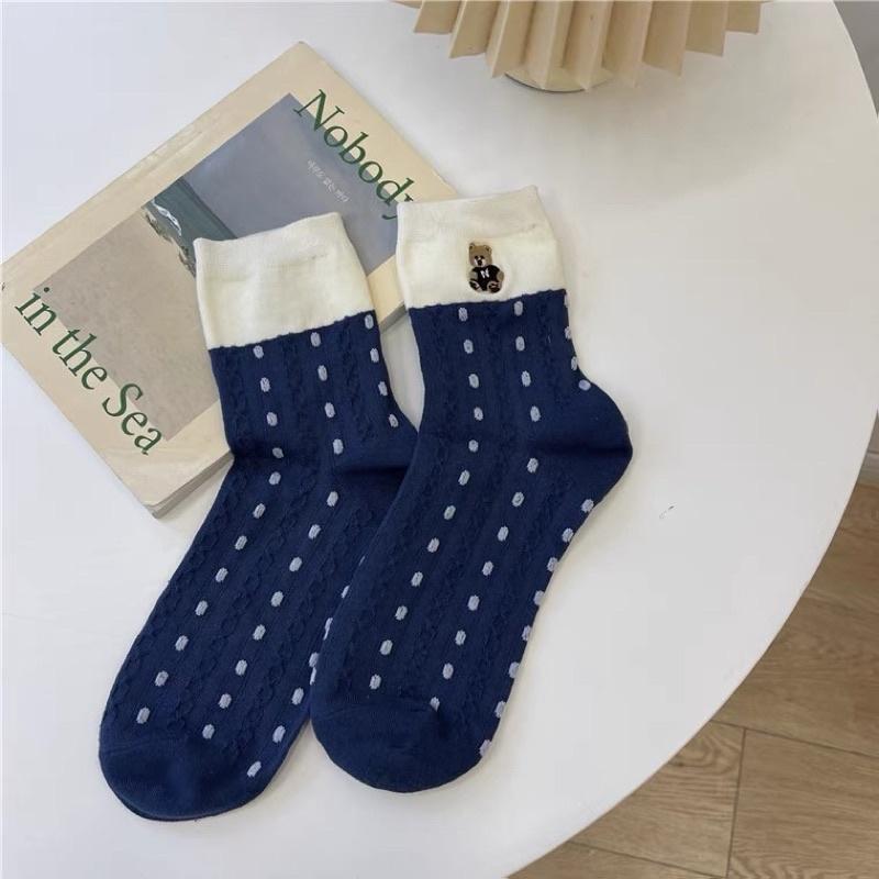 𝐔𝐌𝐄𝐎𝐖 𝐒𝐓𝐔𝐃𝐈𝐎 冷藍色系微笑小熊刺繡中筒襪子（多色）韓版女襪-細節圖4