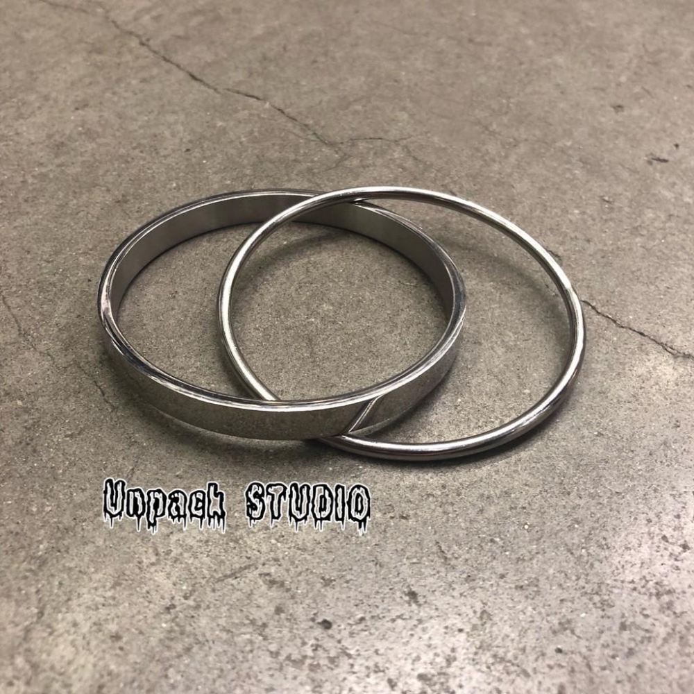 𝐔𝐌𝐄𝐎𝐖 𝐒𝐓𝐔𝐃𝐈𝐎 鏡面雙環疊戴手環-細節圖2