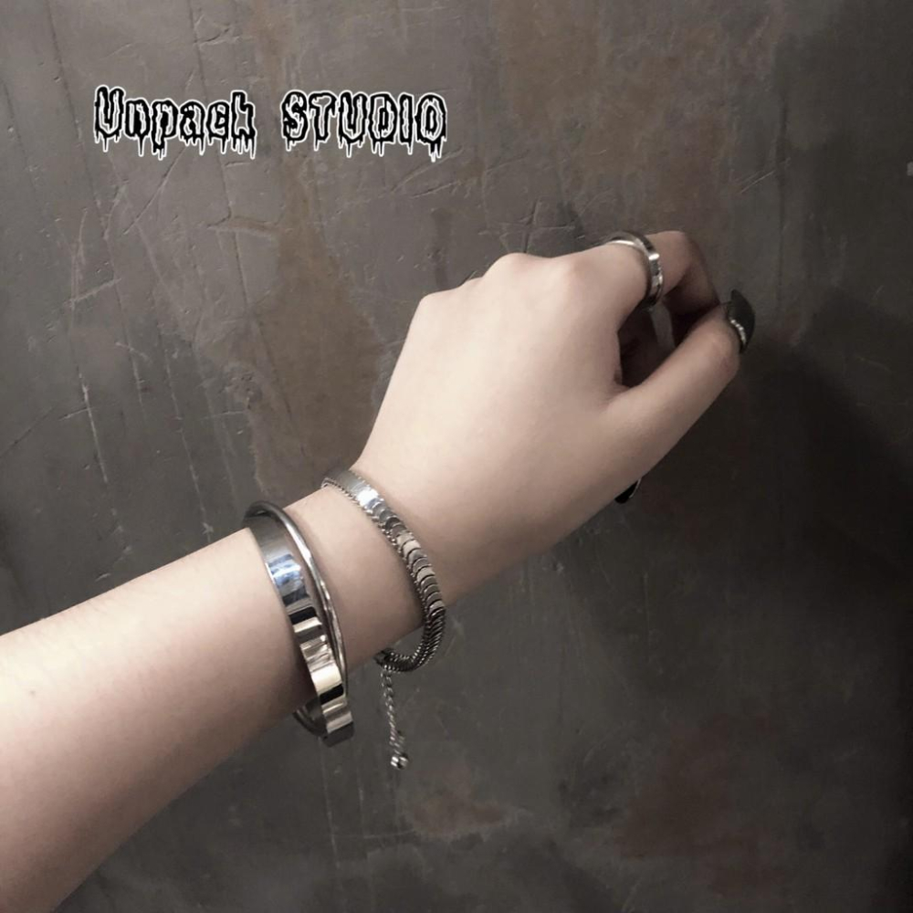 𝐔𝐌𝐄𝐎𝐖 𝐒𝐓𝐔𝐃𝐈𝐎 鏡面雙環疊戴手環-細節圖3