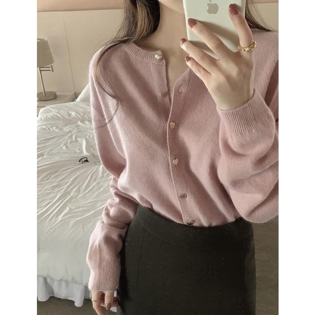 𝐔𝐌𝐄𝐎𝐖 𝐒𝐓𝐔𝐃𝐈𝐎 特別の愛心釦♡短版針織毛衣（4colors）開衫 上衣 外套-細節圖9