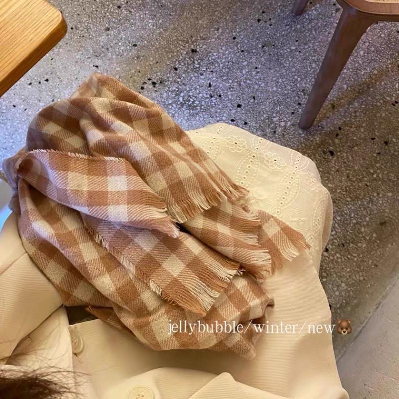 𝐔𝐌𝐄𝐎𝐖 𝐒𝐓𝐔𝐃𝐈𝐎 焦糖溫柔粉～奶油色系小格紋圍巾 溫暖可愛小格子圍巾 圍脖 仿羊絨-細節圖3