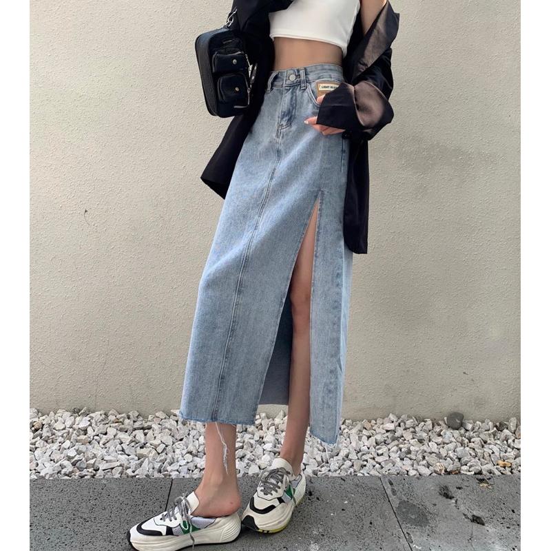 ［特價售完不補］［大尺碼到4XL］𝐔𝐌𝐄𝐎𝐖 𝐒𝐓𝐔𝐃𝐈𝐎 淺藍高腰開衩牛仔長裙-細節圖6