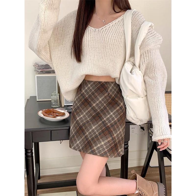 11月新品⛄️［大尺碼到5XL］𝐔𝐌𝐄𝐎𝐖 𝐒𝐓𝐔𝐃𝐈𝐎 格紋毛呢高腰短裙（2colors）秋冬 包臀裙 格子裙-細節圖4