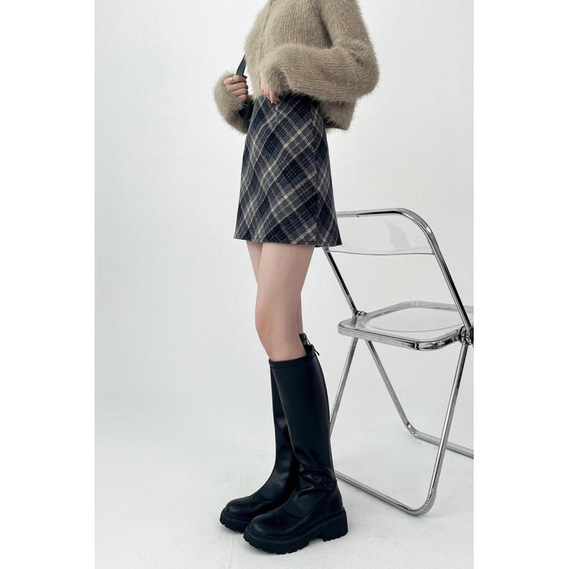 11月新品⛄️［大尺碼到5XL］𝐔𝐌𝐄𝐎𝐖 𝐒𝐓𝐔𝐃𝐈𝐎 格紋毛呢高腰短裙（2colors）秋冬 包臀裙 格子裙-細節圖6