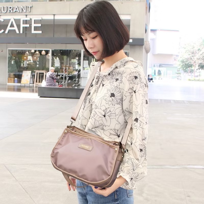 mizzue品牌 輕巧斜背包 厚磅尼龍 側背包 防水女包 肩背包 韓版 黑色 RS002-規格圖5