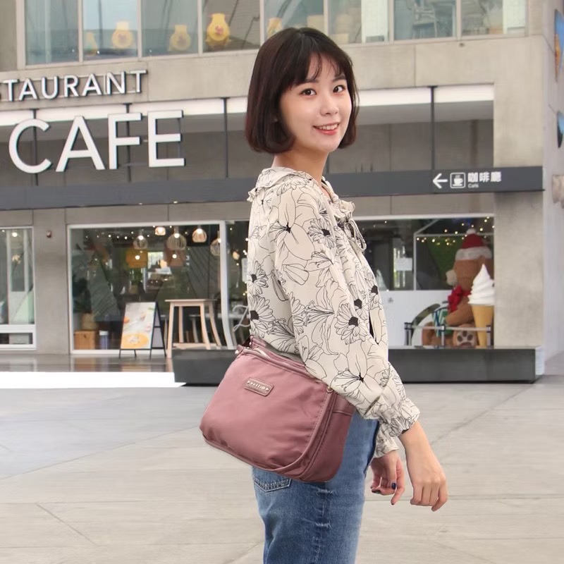 mizzue品牌 輕巧斜背包 厚磅尼龍 側背包 防水女包 肩背包 韓版 黑色 RS002-規格圖5