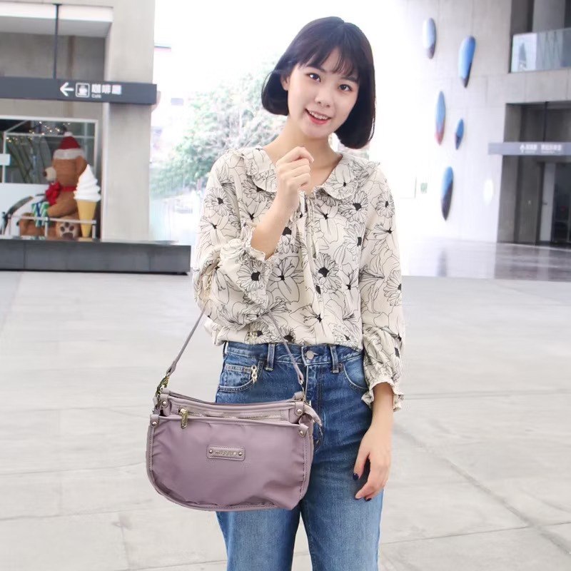 mizzue品牌 輕巧斜背包 厚磅尼龍 側背包 防水女包 肩背包 韓版 黑色 RS002-規格圖5