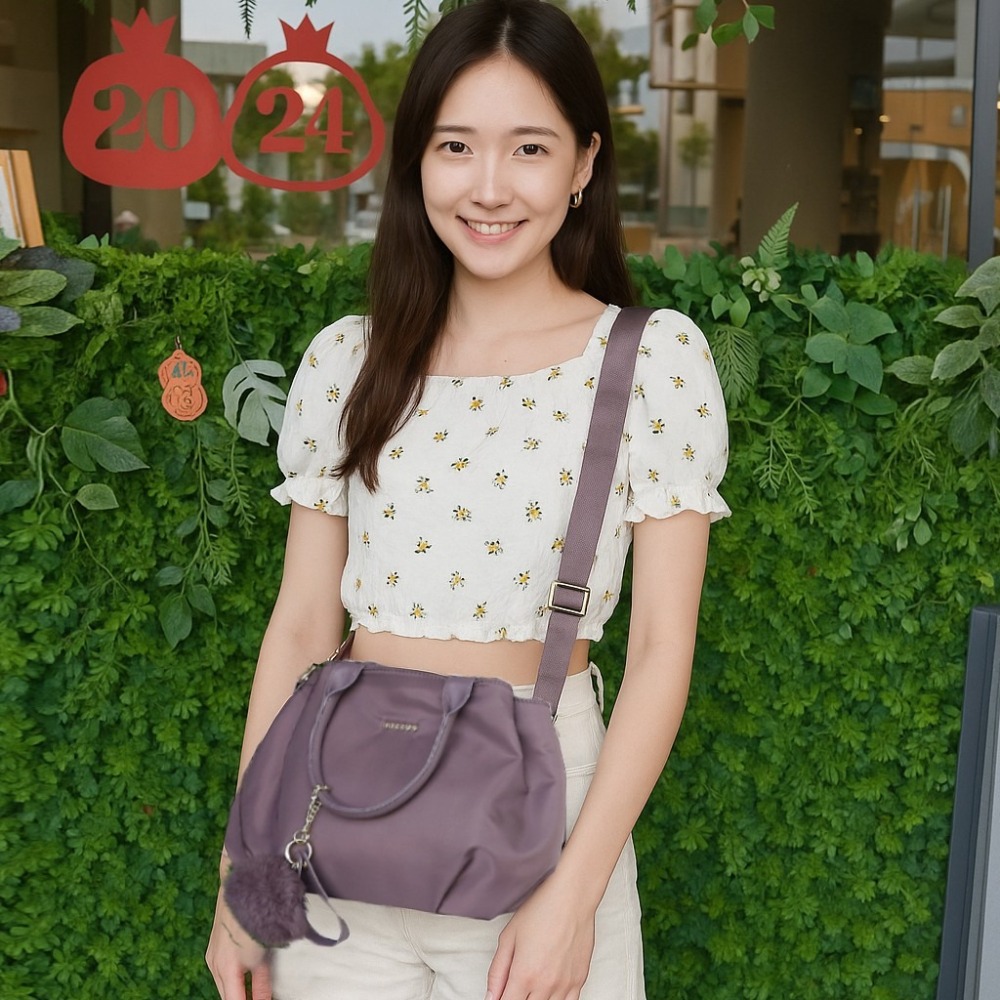 MIZZUE厚磅尼龍防撥水附毛球三層元寶包托特包肩背包 手提包 側背包斜背包托特包多層包 XW082-細節圖2