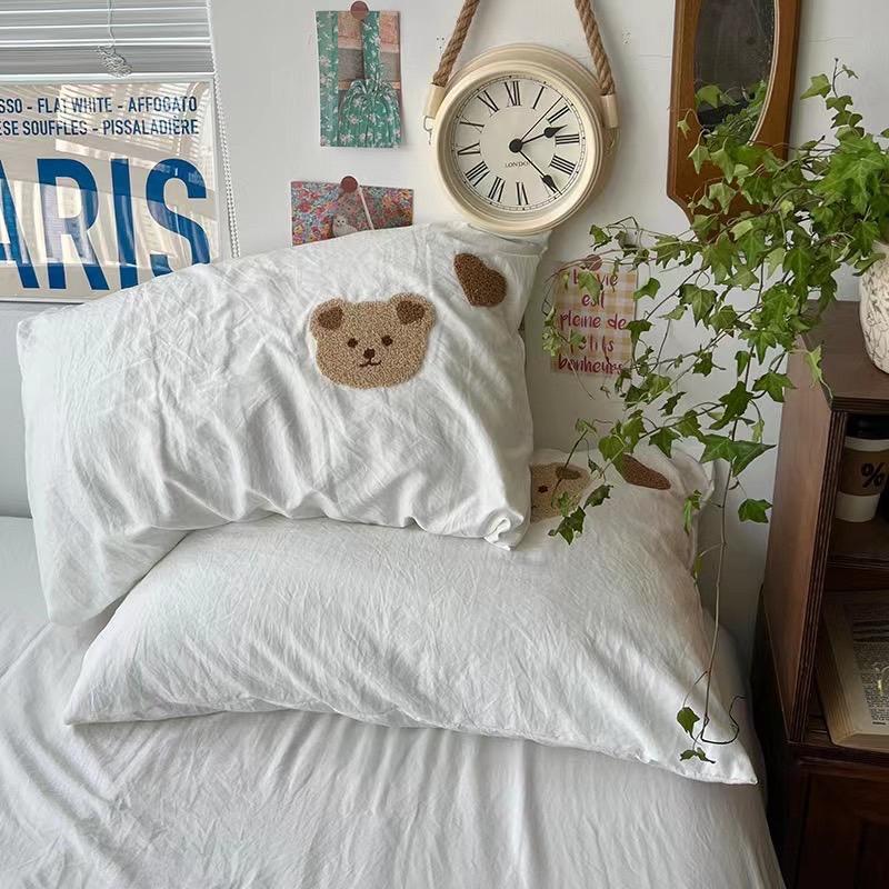 吾二家居 聚酯纖維 小熊白  單人 可愛 床包組 雙人床包 加大雙人  ins風 ikea風  台灣出貨-細節圖2