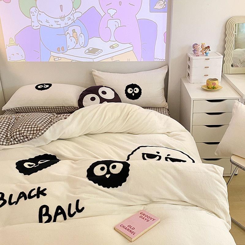 吾二家居● 台灣出貨 法蘭絨 黑煤球 格子 可愛 冬天保暖 牛奶絨 冬季床包組 雙人床包 加大雙人 可愛風   單人床包-細節圖4