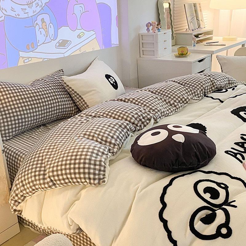 吾二家居● 台灣出貨 法蘭絨 黑煤球 格子 可愛 冬天保暖 牛奶絨 冬季床包組 雙人床包 加大雙人 可愛風   單人床包-細節圖9