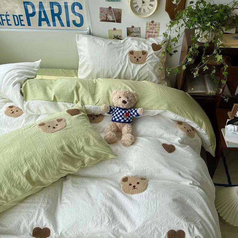 吾二家居 聚酯纖維 小熊白綠  單人 可愛 床包組 雙人床包 加大雙人  ins風 ikea風  台灣出貨-細節圖3