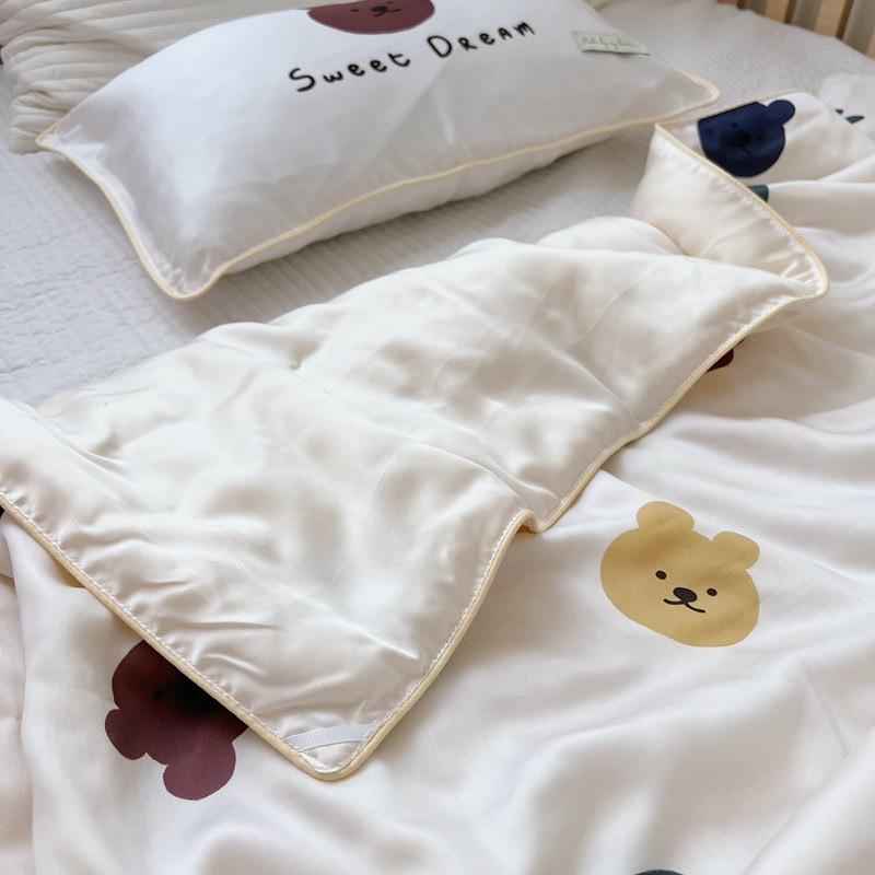 吾二家居  天絲 夏被  彩色小熊  薄被  柔軟 可愛涼被 夏被 卡通 舒服親膚 夏日款 台灣出貨 柔滑-細節圖5