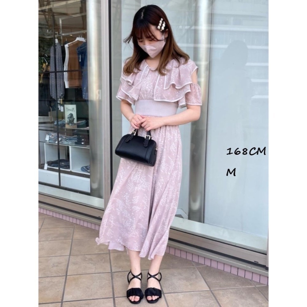 甜心貓💕現貨。日本大人気！日單 MAJESTIC LEGON 荷葉邊領口露肩束腰連身裙 三色XS，S，M 連衣裙洋裝-細節圖8