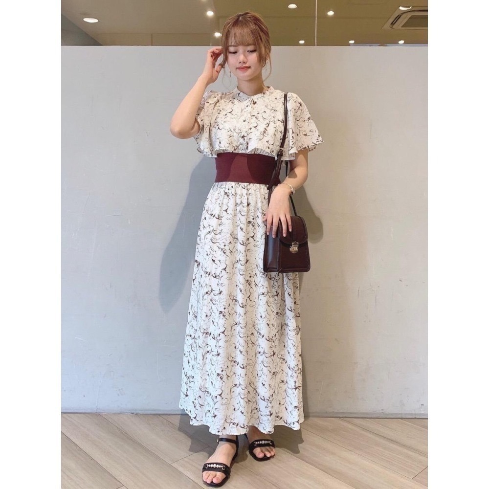 甜心貓💕限時優惠現貨!～大人気♡日單 MAJESTIC LEGON 清新碎花收腰荷葉斗篷飛袖連身裙 三色 S/M-細節圖4