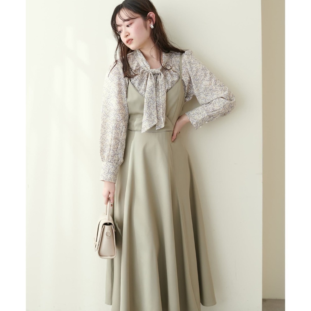 甜心貓~現貨。回饋優惠大人氣✨日單 natural couture 秋冬甜美V領大蝴蝶結綁帶吊帶裙 均碼 背帶裙 連衣裙-細節圖3