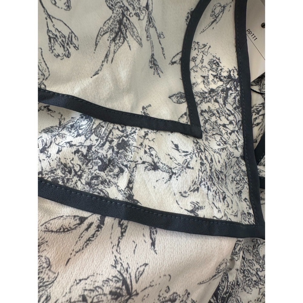 甜心貓💕現貨。🇯🇵大人気熱賣~日單 GRL 齊藤飛鳥著用款 雜誌揭載款 雙層撞色荷葉領襯衫 均碼 無袖上衣-細節圖9