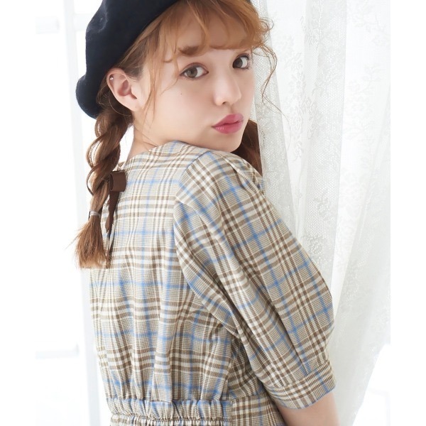 甜心貓~現貨有吊牌。回饋出清！日單 MAJESTIC LEGON 雜誌揭載款 復古格紋跳色後領交叉蝴蝶結綁帶洋裝-細節圖4