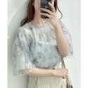 甜心貓💕現貨。 23年新色入~日本再入荷！日單 mysty woman 強力推薦款 花卉小繡花五分袖上衣 多色 均碼-規格圖11