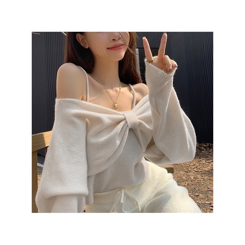 甜心貓💕現貨。日單 GRL 秋冬熱銷款兩件套 甜美可露肩大蝴蝶結裝飾短版毛衣套裝 三色 均碼-細節圖4